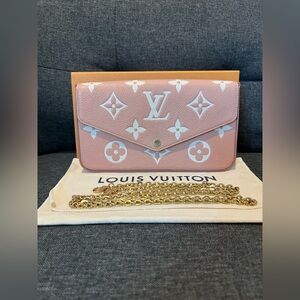 🚨LAST PRICE🚨Louis Vuitton Felicie Pochette Empreinte Bicolor